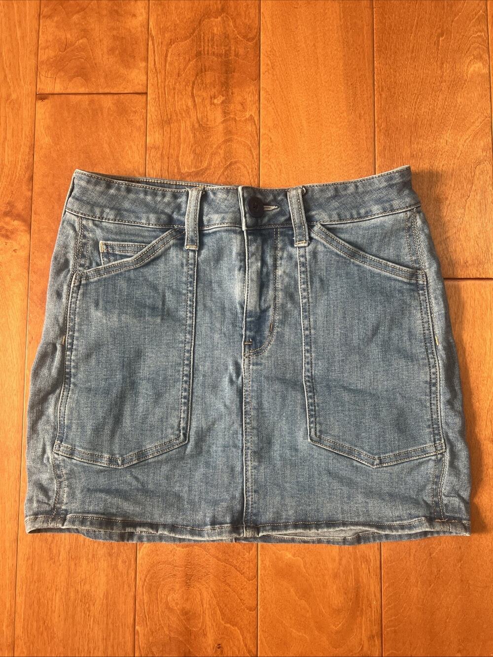 American Eagle Denim Mini Skirt Size 4 Next Level Stretch Blue Jean Y2K